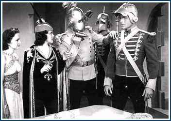 Carol Hughes as Dale Arden with cast members in Flash Gordon Conquers the Universe (1940)